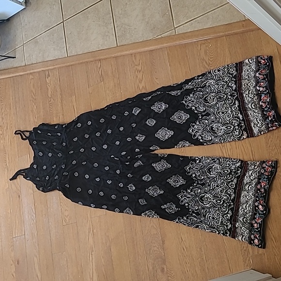 Pant Suit - Picture 1 of 3